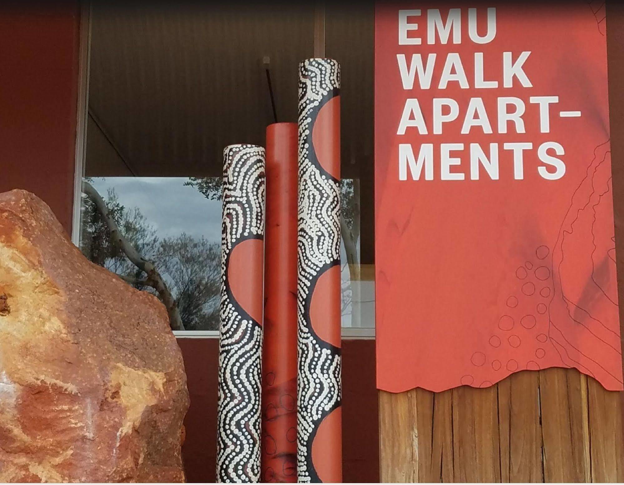 Emu Walk Apartments Núi Uluru Ngoại thất bức ảnh