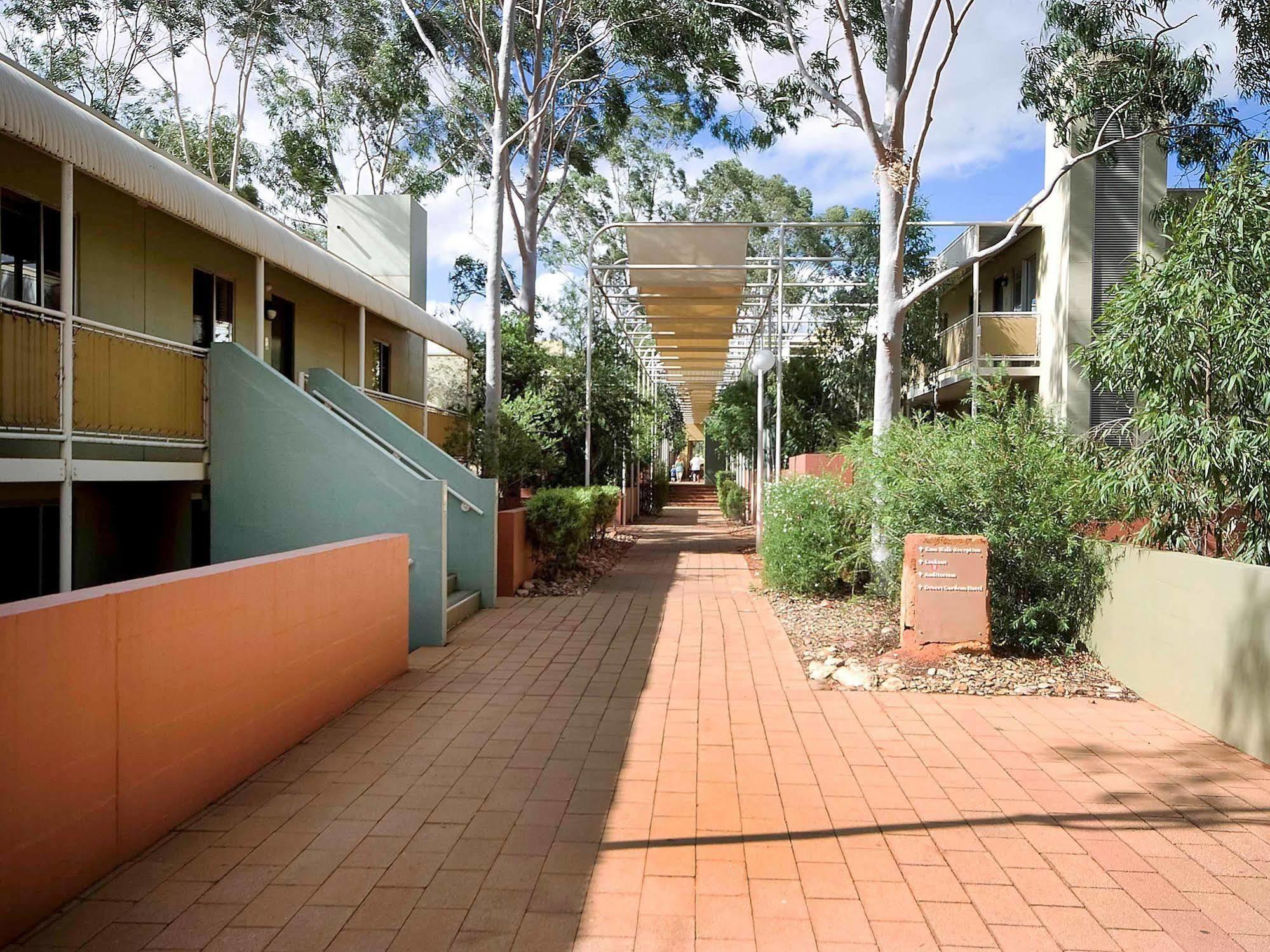 Emu Walk Apartments Núi Uluru Ngoại thất bức ảnh